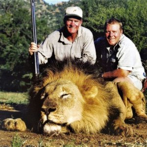 Sherwin Scott and Hans Vermaak with the SCI No. 5 Lion (South Africa & Namibia category)
