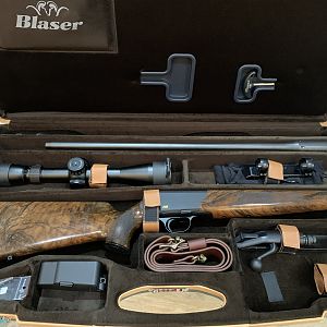 R8 in 300 Win Mag Rifle in its case