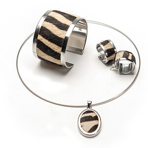 Zebra 3-Piece Jewelry Set from African Sporting Creations