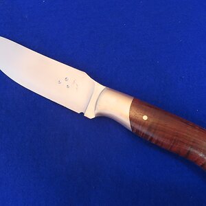 Thumbrest Skinner Knife