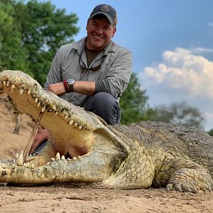 Hunt Crocodile in Zambia