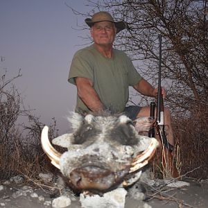 Botswana Hunt Warthog