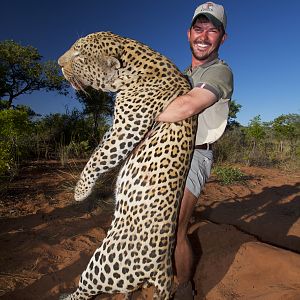 Leopard Hunting Namibia