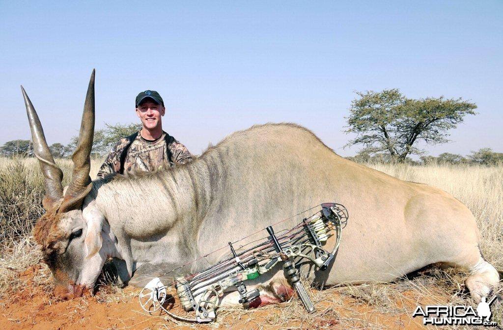 Bowhunting Eland with Wintershoek Johnny Vivier Safaris in South Africa