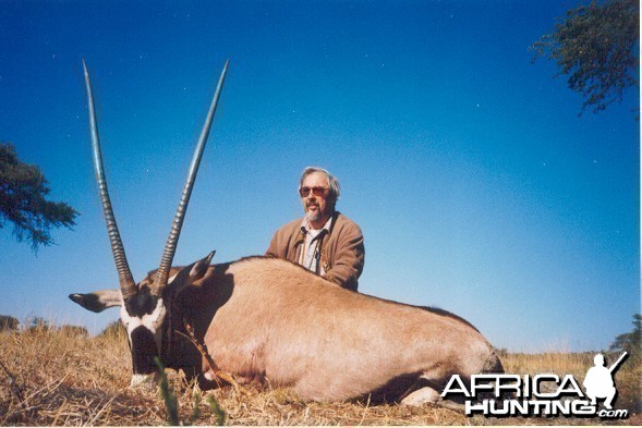 Hunting Gemsbuck with Wintershoek Johnny Vivier Safaris in SA