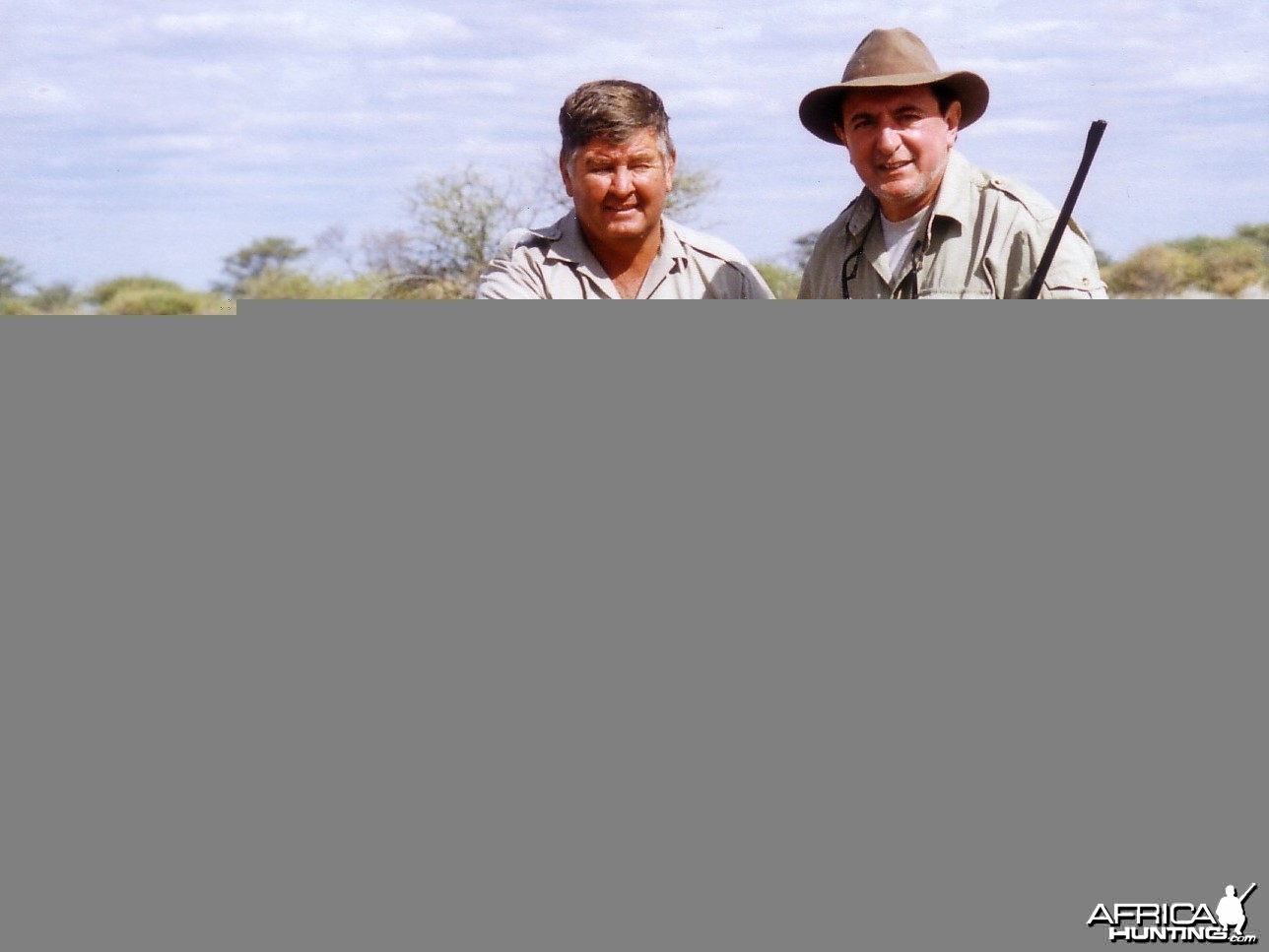 Holstein Hunting Safaris Namibia-PH Gunther Heimstadt on Zebra hunt