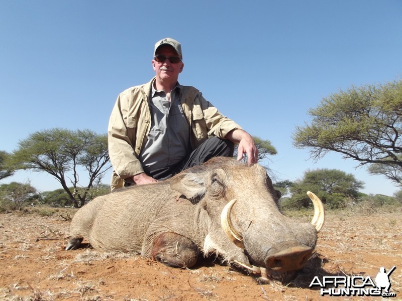 Warthog hunt with Wintershoek Johnny Vivier Safaris