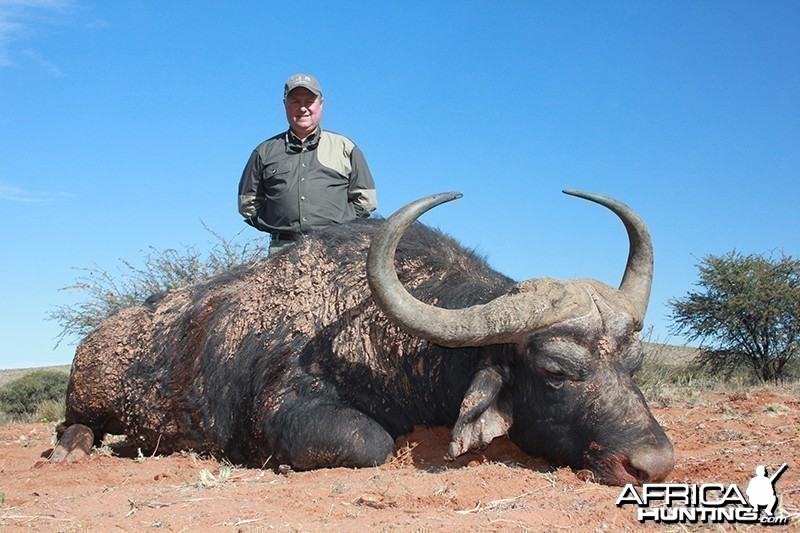 Buffalo hunt with Wintershoek Johnny Vivier Safaris