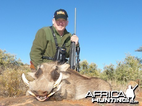 Warthog hunt with Wintershoek Johnny Vivier Safaris