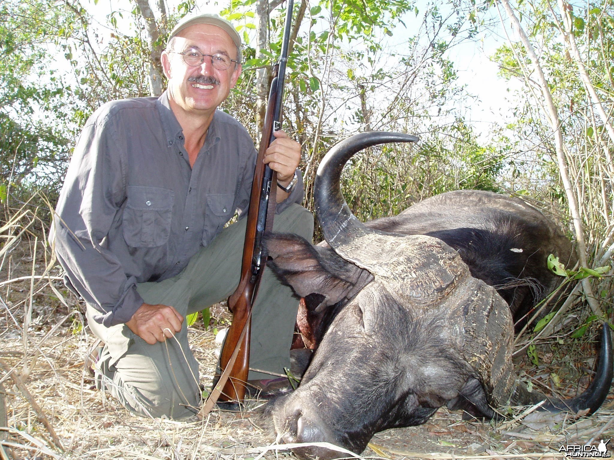Gonabisi Tanzania - Hunting Cape Buffalo