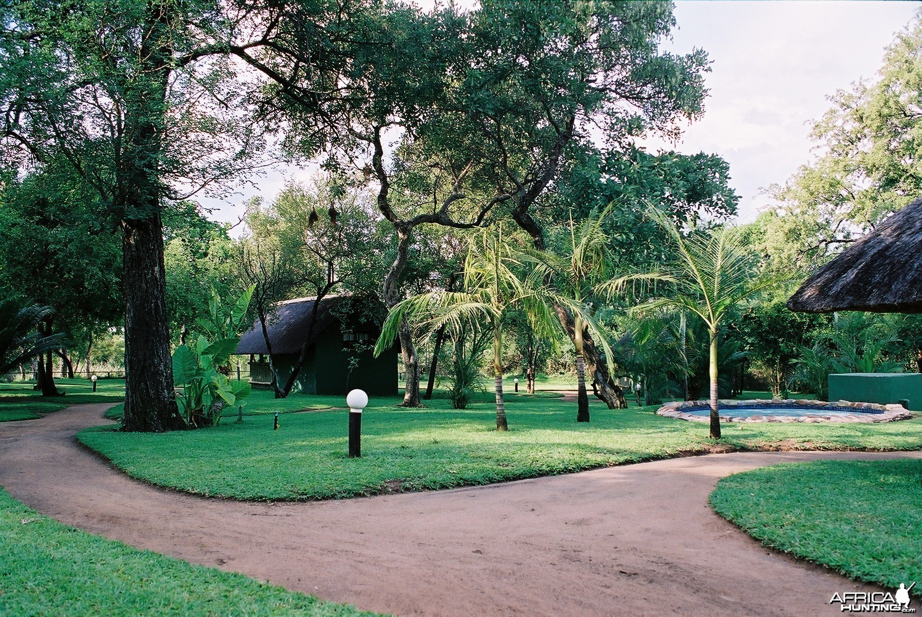 shumba Safari Lodge