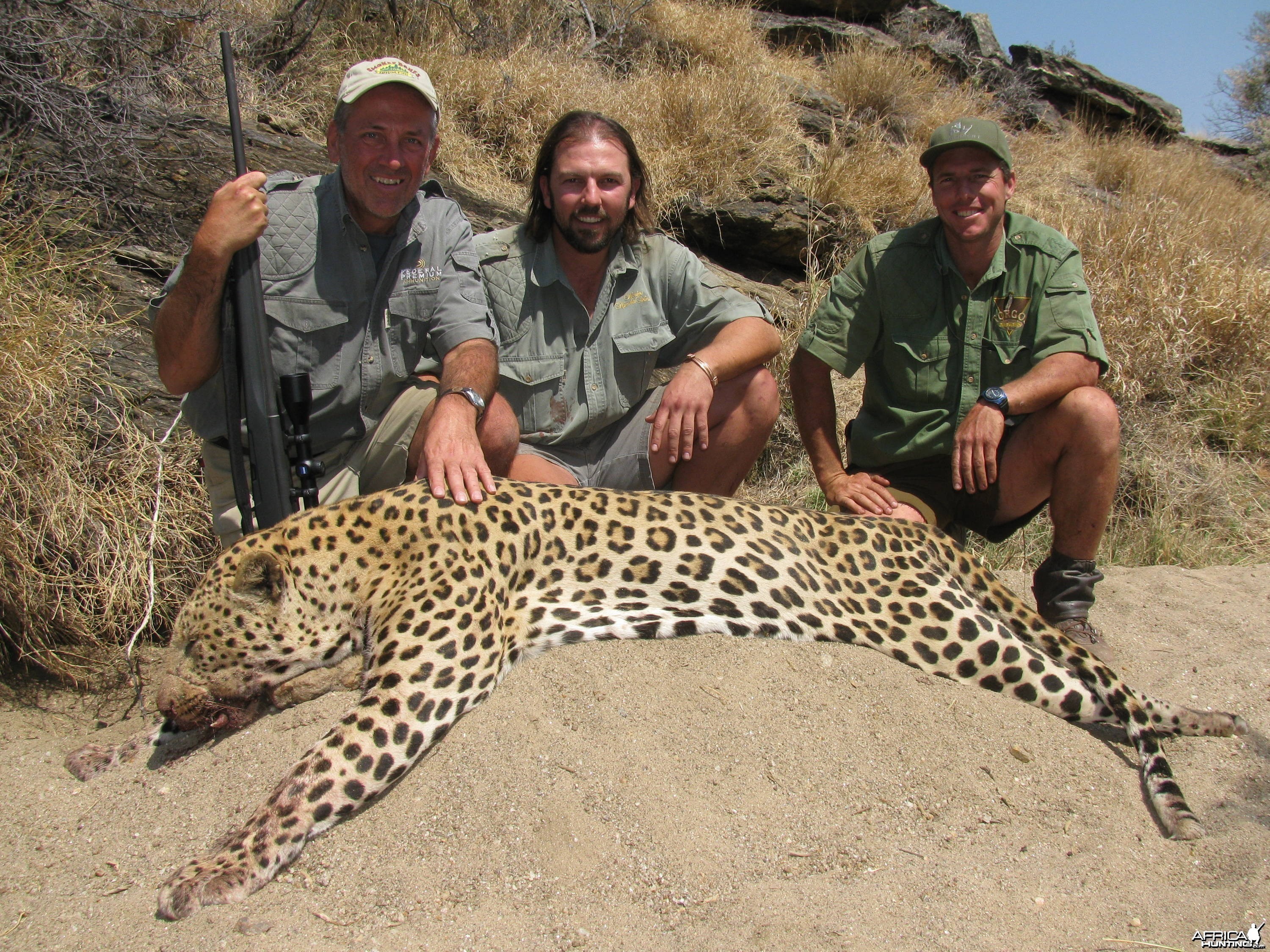 Bob Steger, Jofie Lamprecht and Jan Westdyk with Bob's leopard