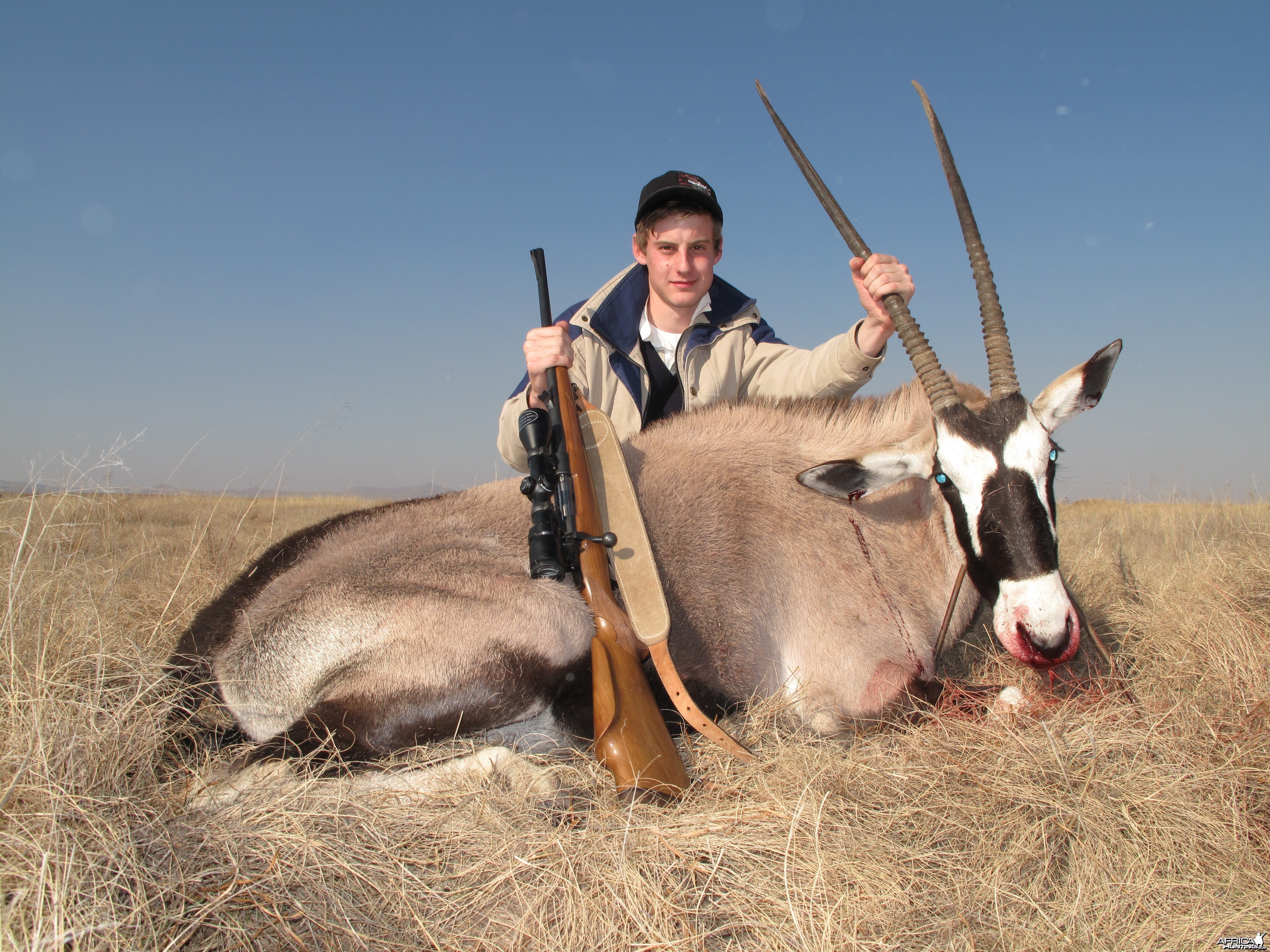 Hunting with Clients, 37&quot; Oryx