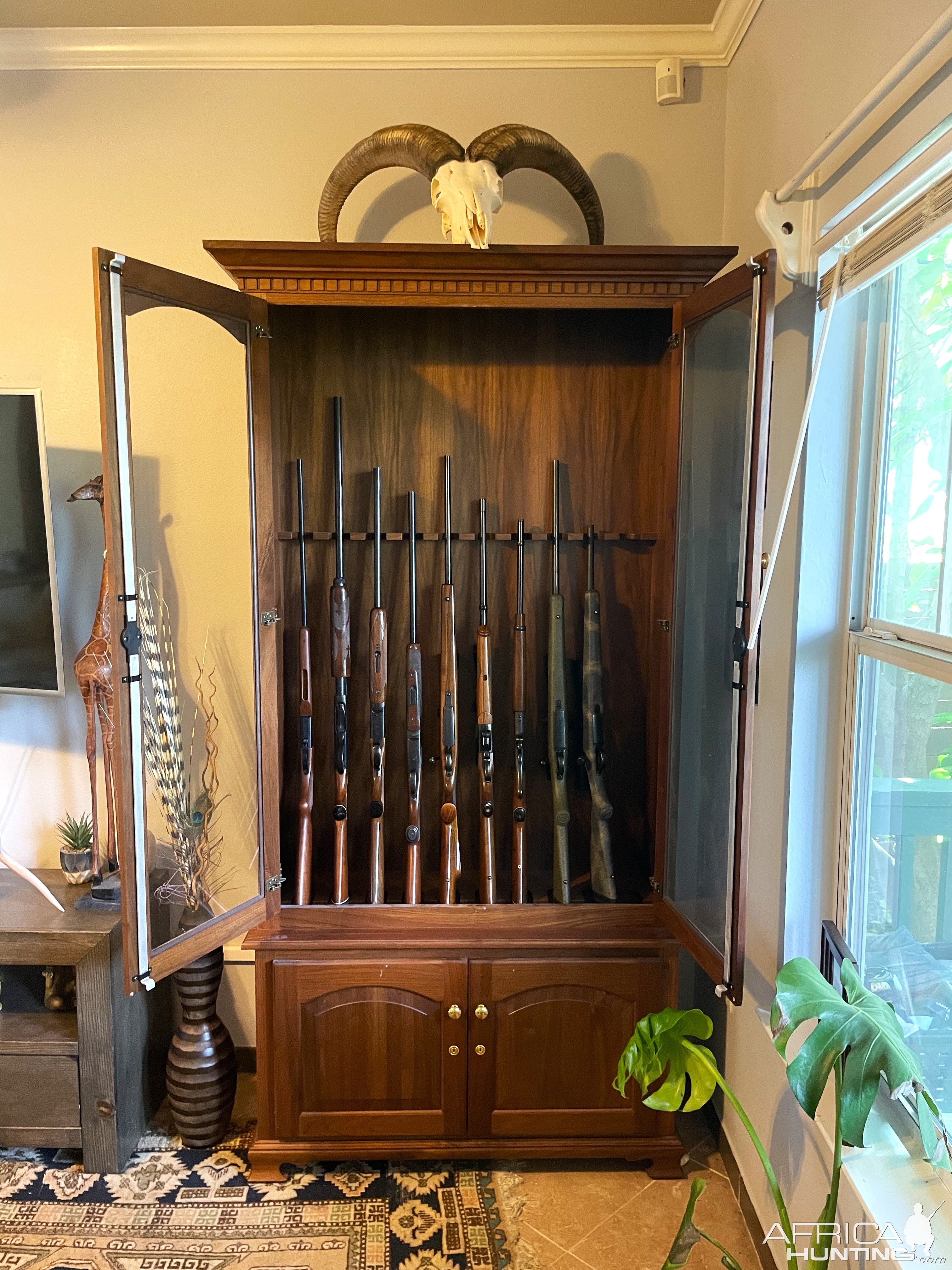 Rifle Display Cabinet