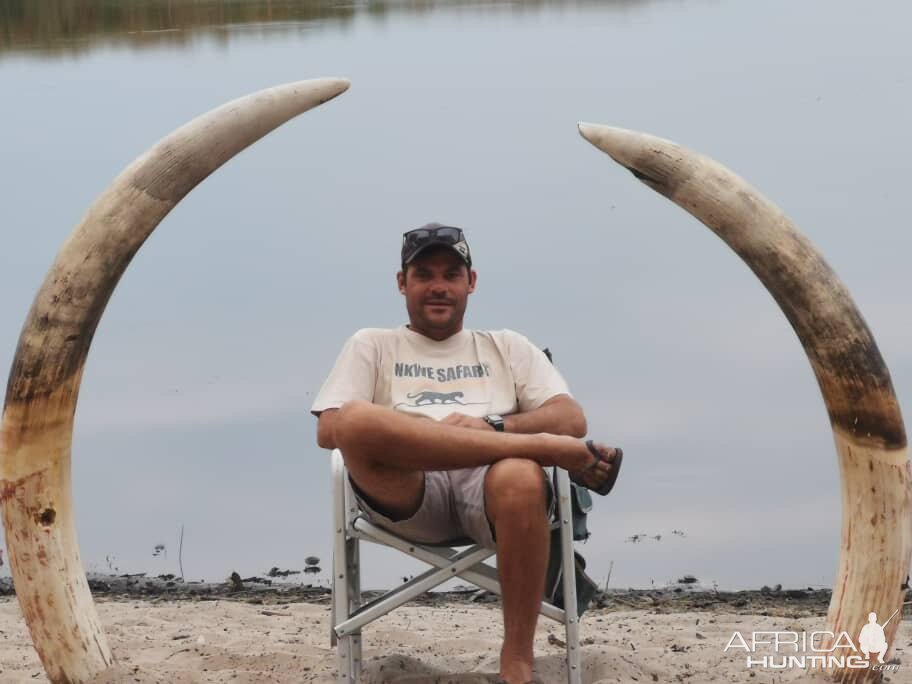 Botswana Hunt Elephant