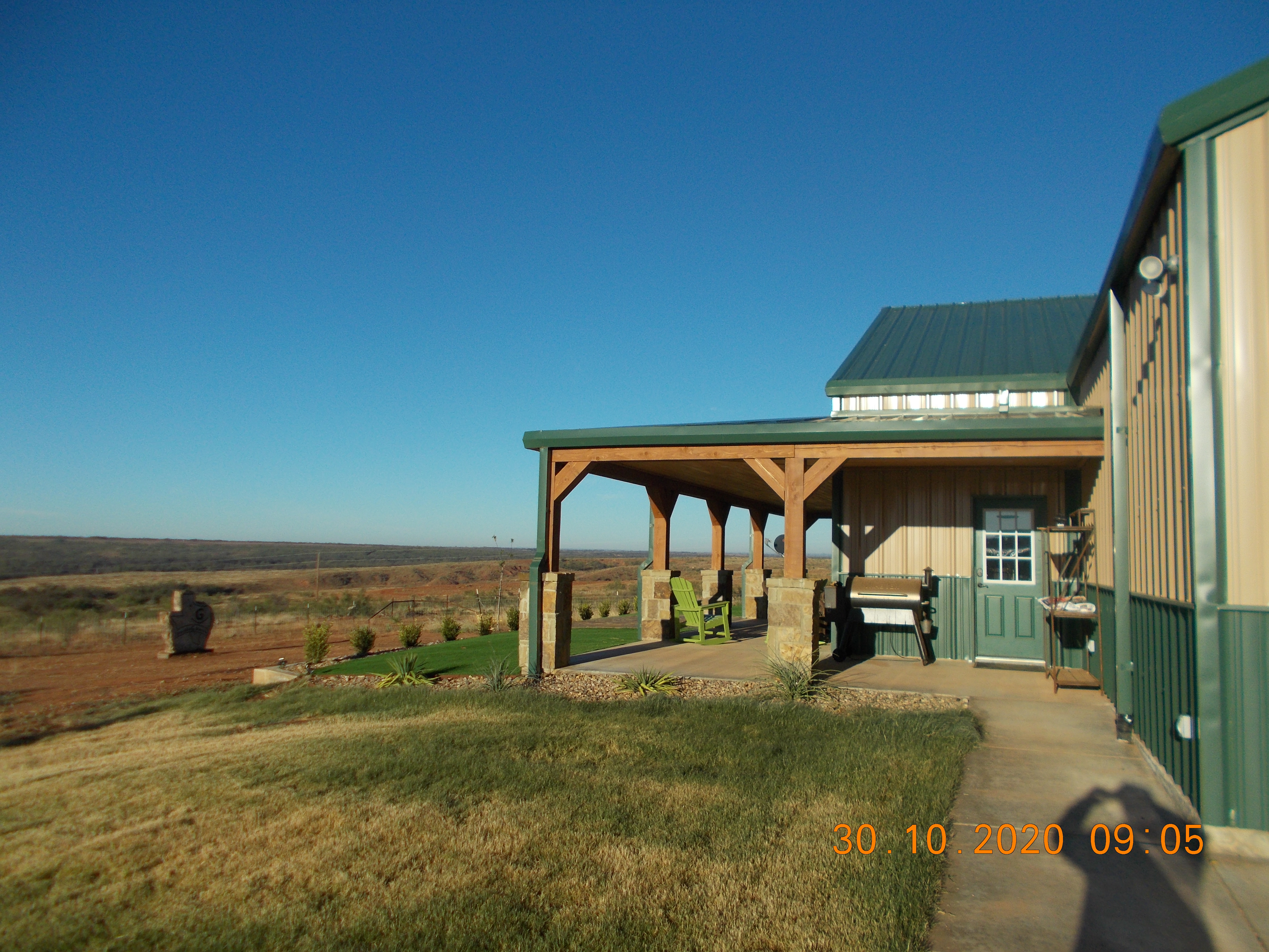 Guesthouse entrance.JPG