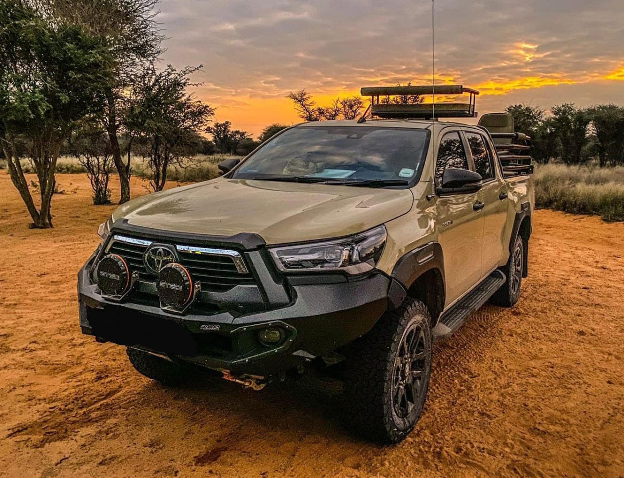 HUNTING RIG TOYOTA HILUX.jpg