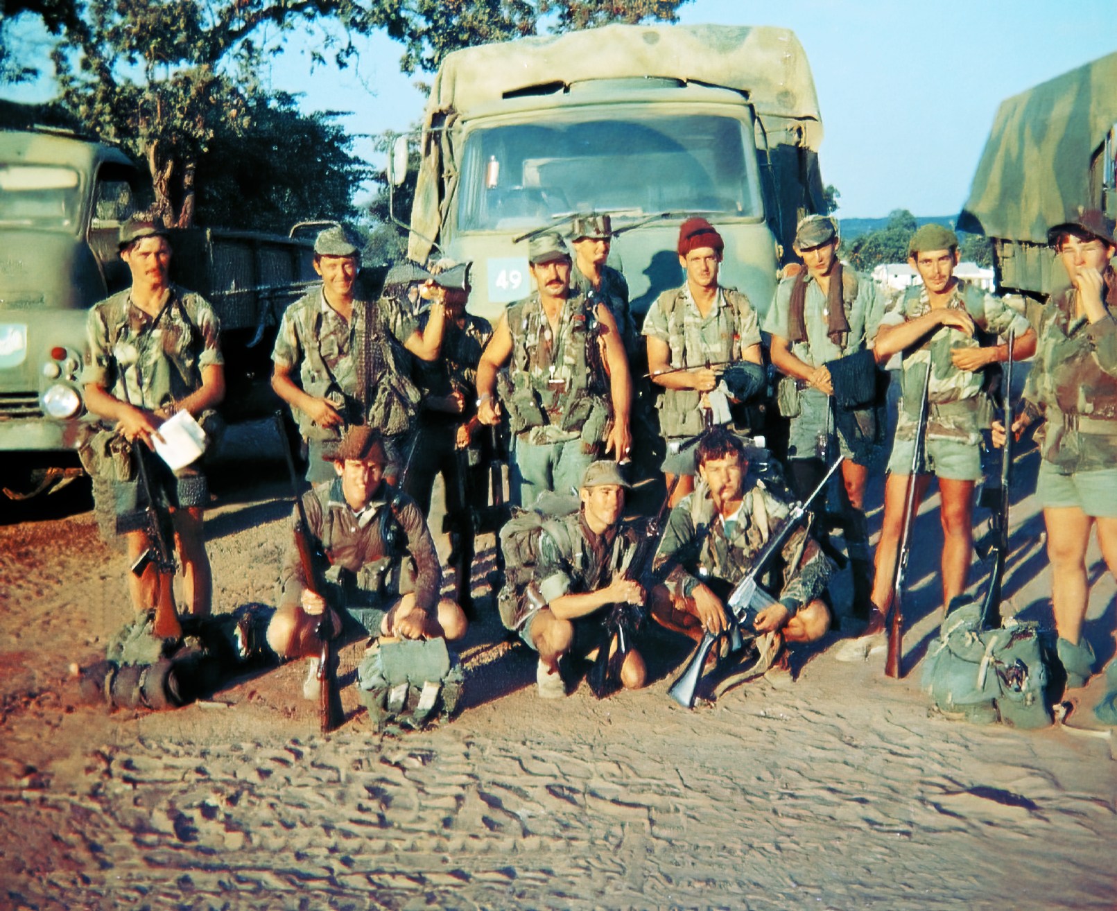 john-van-zyl-1975-rli-3cdo-14-tp-joc-darwin.jpg