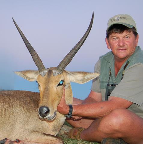 johnny-vivier-professional-hunter- common-reedbuck.jpg