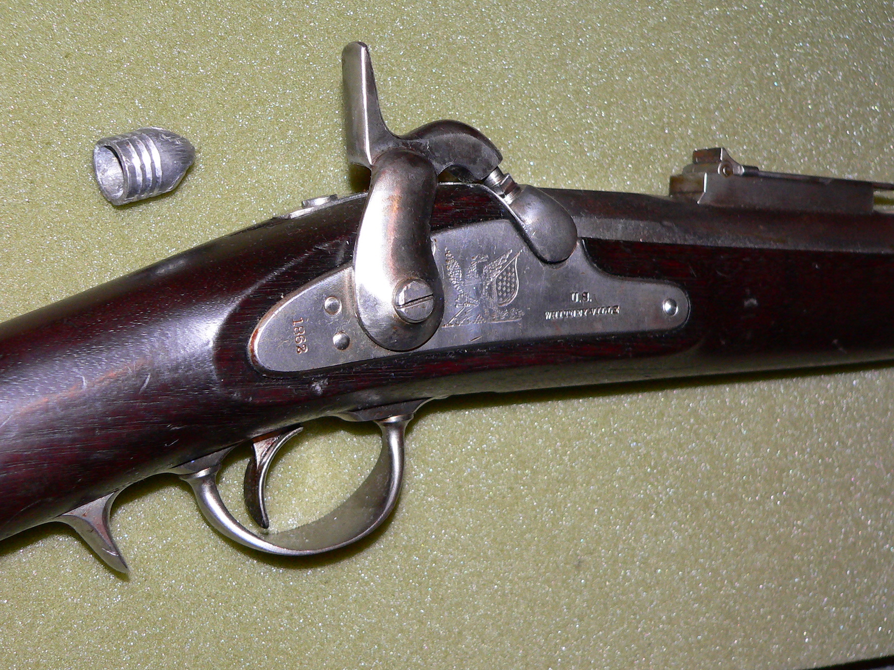 M 1861 Navy Plymouth rifle by Whitney.JPG