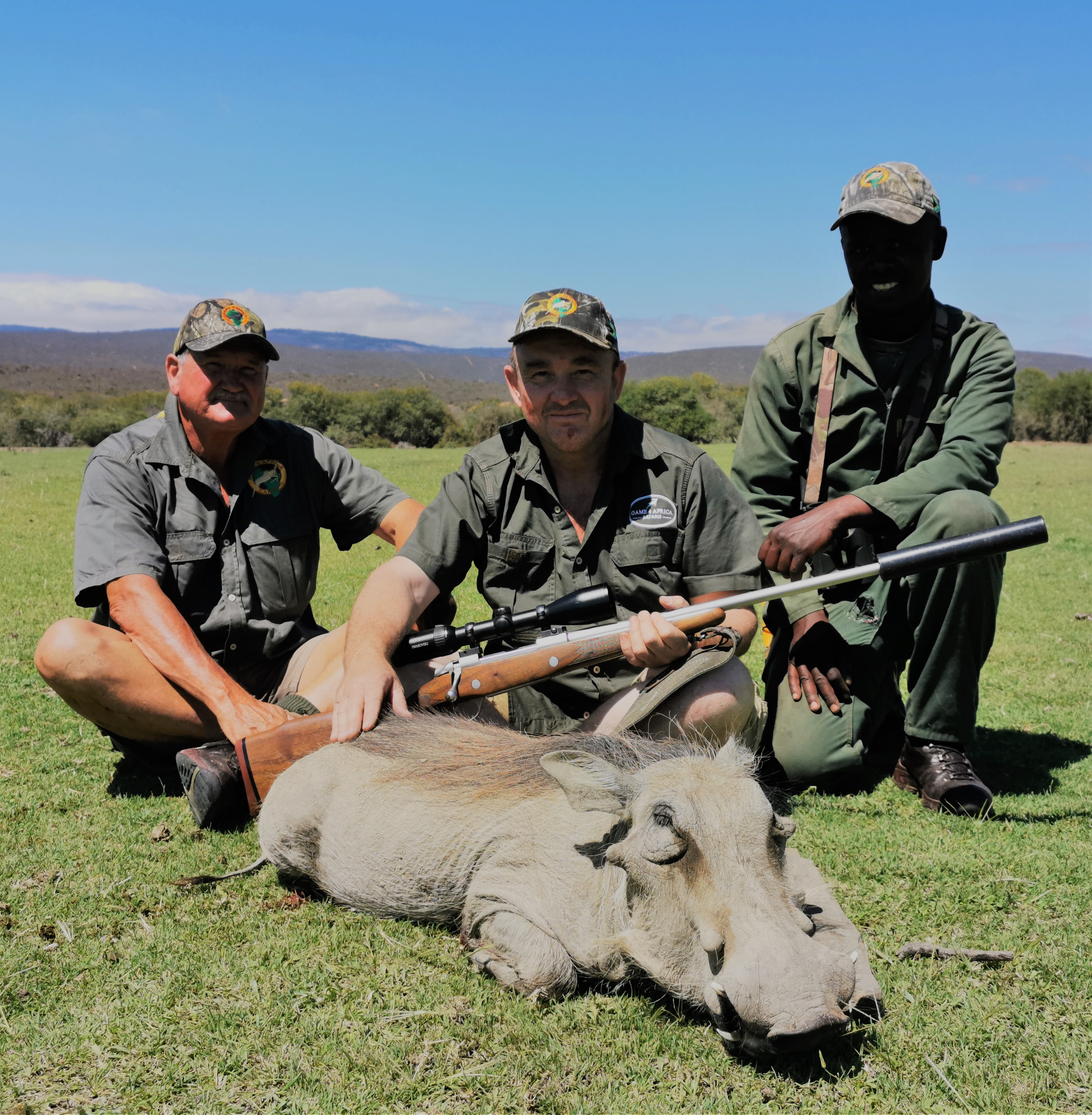 Mike, Me Warthog and Lyall.JPG