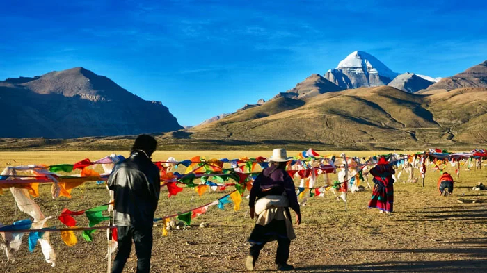 Mount-Kailash-Prayer-Flags.jpg