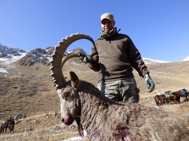 Clothes for hunters (hunting), fishermen and travelers buy in Almaty