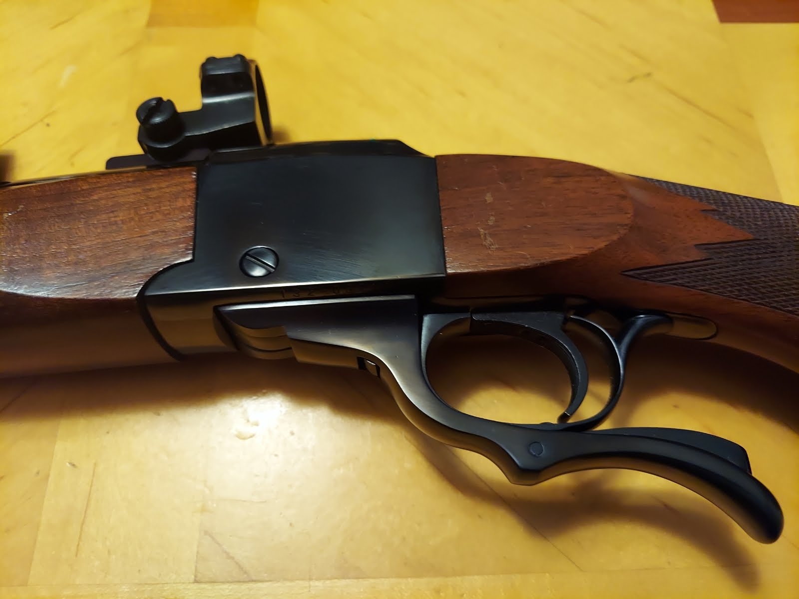 Ruger No.1 220 Swift 8.jpg