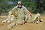 DennisHarrisTrophyShotsWhiteLion_Mstr1PrintX-File.jpg