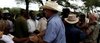 2017-12-22T012753Z_1_LYNXMPEDBL02S_RTROPTP_4_ZIMBABWE-POLITICS-FARMER-e1513975745520.jpg