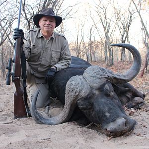 South Africa Hunting Buffalo