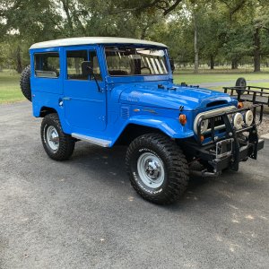 Toyota Land Cruiser FJ40