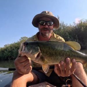 Sunglasses - www. Bass Fishing Tackle in South Africa