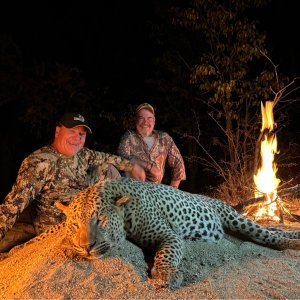 Leopard Hunt Zimbabwe