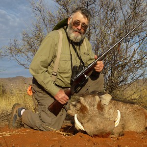 Warthog hunt with Wintershoek Johnny Vivier Safaris