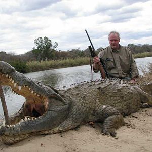 Zimbabwe Crocodile Hunting