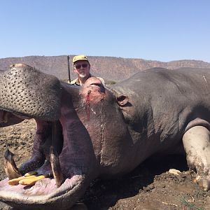 Hunt Hippo Zimbabwe