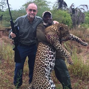 Leopard Hunt Zimbabwe