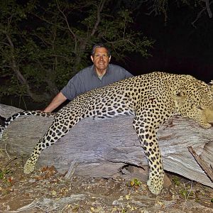 Leopard Hunting Tete Mozambique