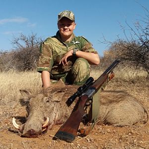 Hunt Warthog in South Africa