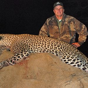 Leopard Hunt