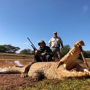 South Africa Hunt Crocodile