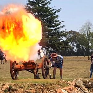 Shooting a front loading black powder canon with self made black powder