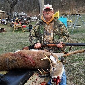 Deer Hunting with a Flint lock rifle