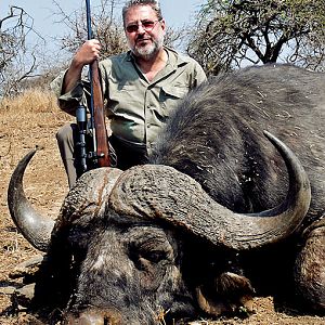 South Africa Hunting Buffalo