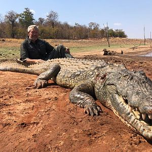 South Africa Hunt Crocodile