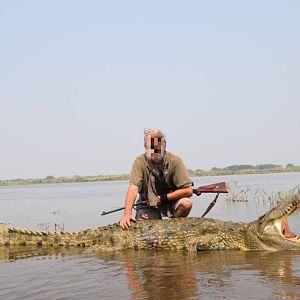 Hunt Crocodile in Mozambique