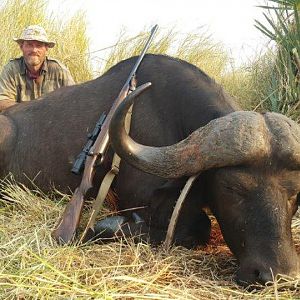 Mozambique Hunting Cape Buffalo