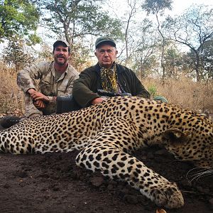 Leopard Hunt Mozambique