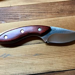 196 Mini Alpha Hunter S30V Buck Knife